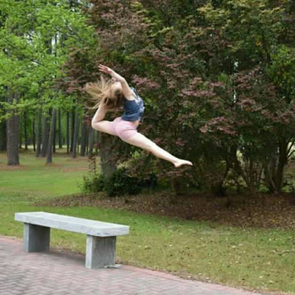 Meet your Posher, Jill - Picture 3 of 4